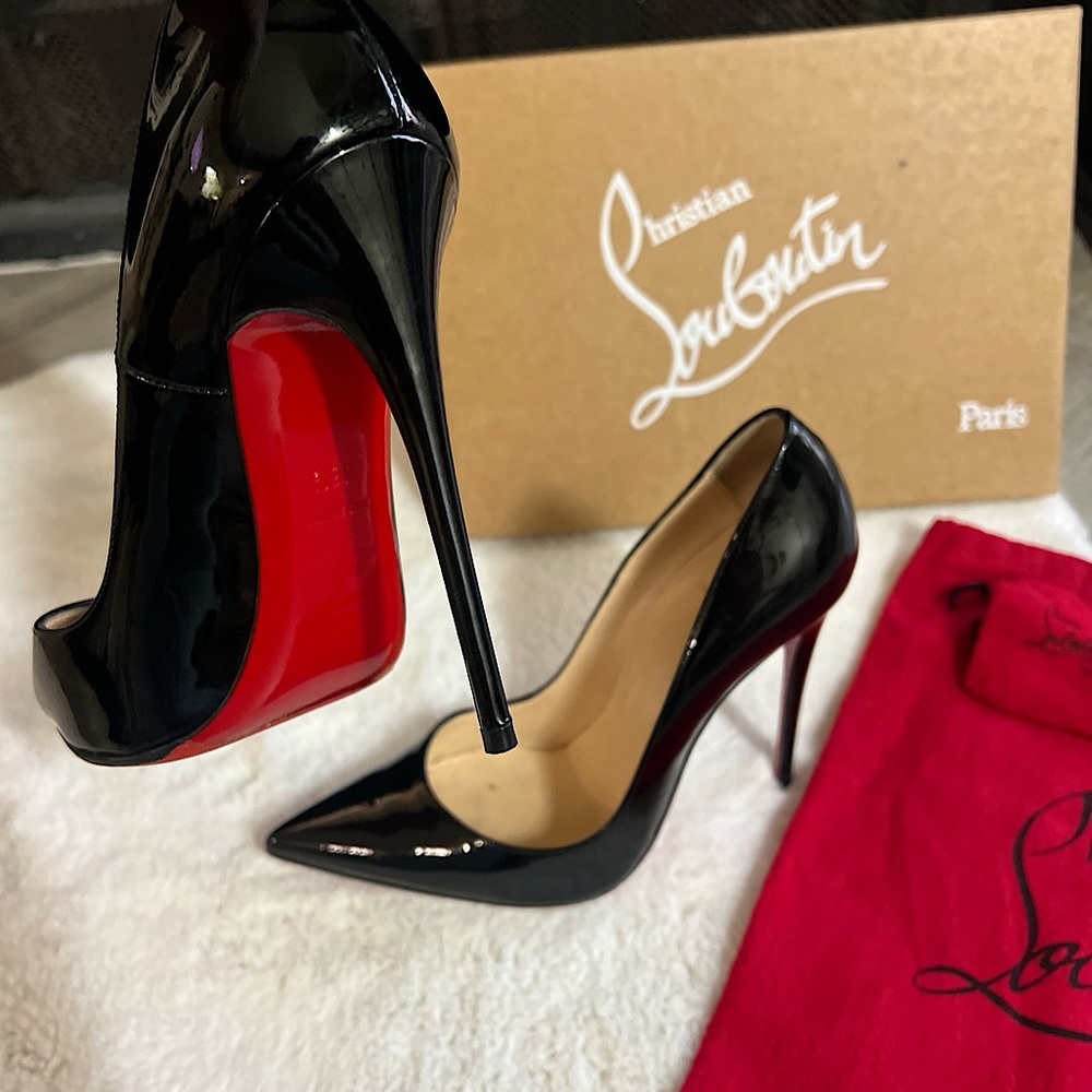 AUTHENTIC Christian Louboutin So Kate 120 Black Patent No-Slip 38.5 Box Bag EUC!